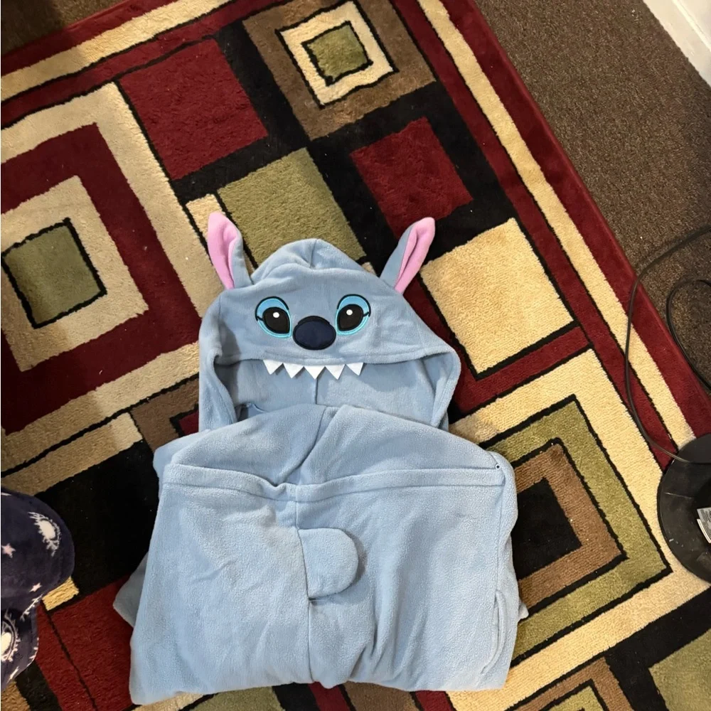 Kids stitch costume onesie fits like 14/16